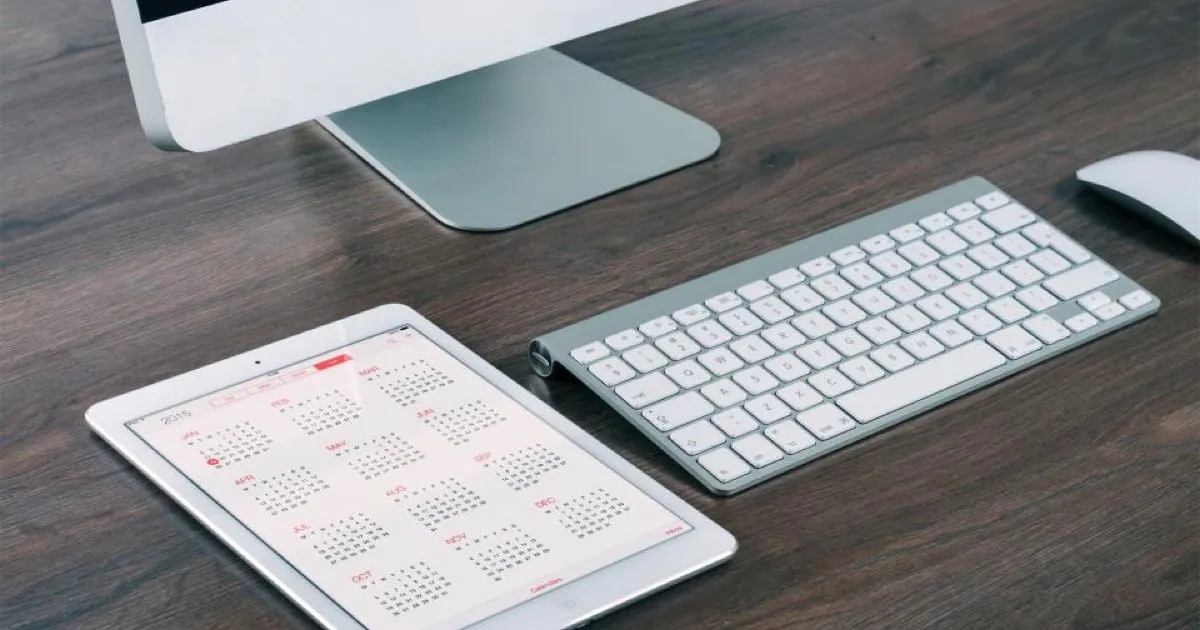 A finance calendar with the month-end close stretching across many days
